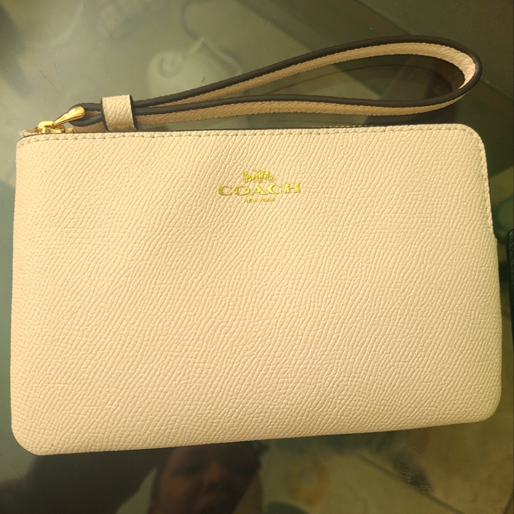 Coach Saffiano White Leather Zip Wristlet NWT
